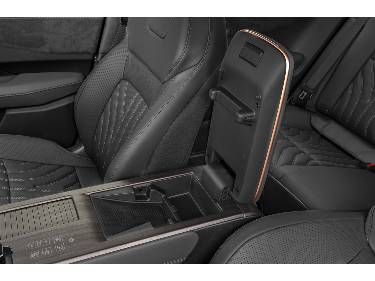 2024 Nissan Ariya PLATINUM+ e-4ORCE