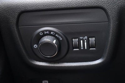 2025 Jeep Grand Cherokee Altitude 4WD