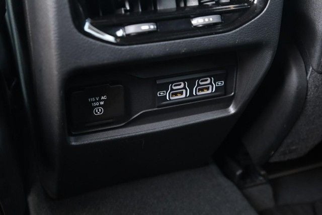 2025 Jeep Grand Cherokee Altitude 4WD
