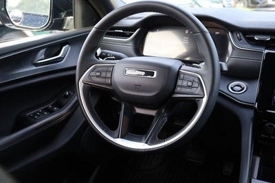 2025 Jeep Grand Cherokee Altitude 4WD