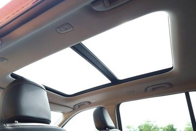 2022 Jeep Grand Cherokee L Limited 4WD w/ Panoramic Moonroof [MotorTrend Certified]