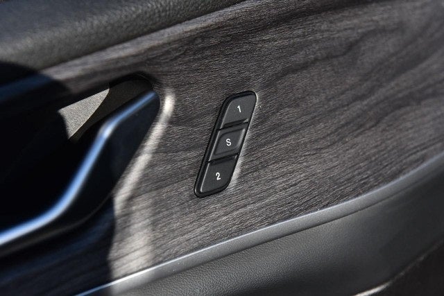 2024 Jeep Grand Cherokee L Limited 4WD Luxury Tech Group II