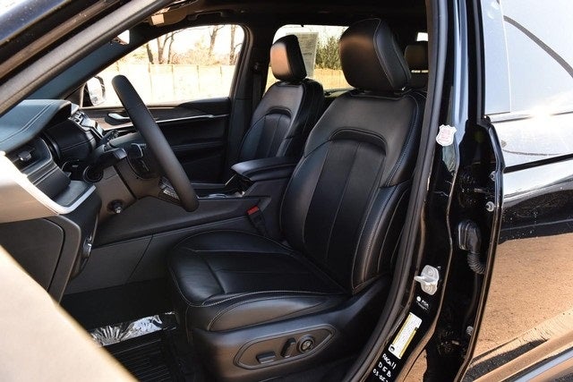 2024 Jeep Grand Cherokee L Limited 4WD Luxury Tech Group II