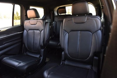 2024 Jeep Grand Cherokee L Limited 4WD Luxury Tech Group II