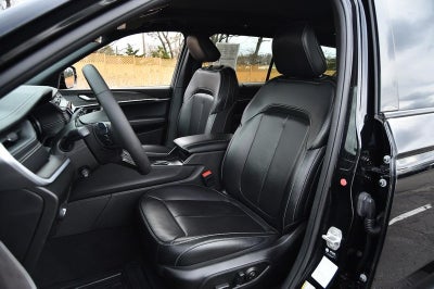 2024 Jeep Grand Cherokee L Limited 4WD Luxury Tech Group