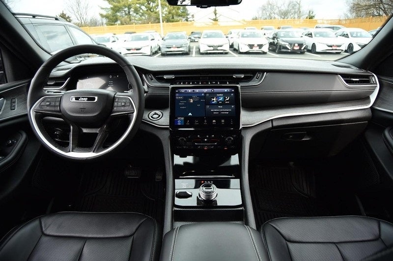 2024 Jeep Grand Cherokee L Limited 4WD Luxury Tech Group