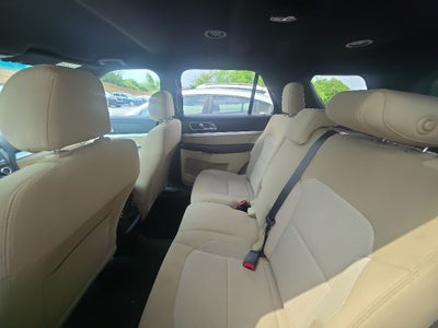 2016 Ford Explorer XLT Driver Connect Package