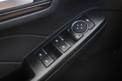 2025 Ford Escape ST-Line AWD [MotorTrend Certified]