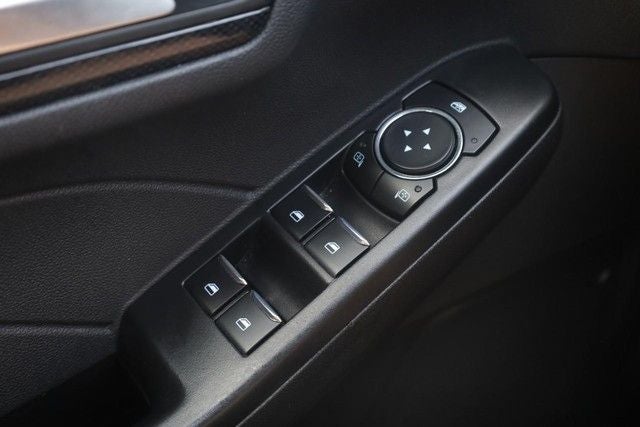 2025 Ford Escape ST-Line AWD [MotorTrend Certified]