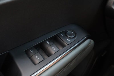 2025 GMC Acadia AT4 AWD w/ Panoramic Moonroof [MotorTrend Certified]