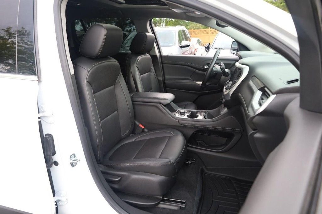 2020 GMC Acadia SLT