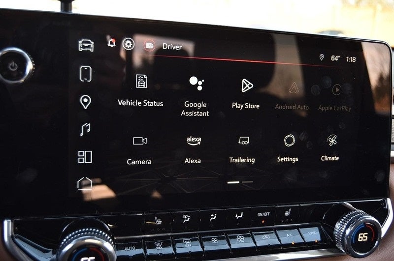 2024 GMC Canyon AT4 4WD Technology & Trailering Packages