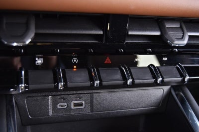 2024 GMC Canyon AT4 4WD Technology & Trailering Packages