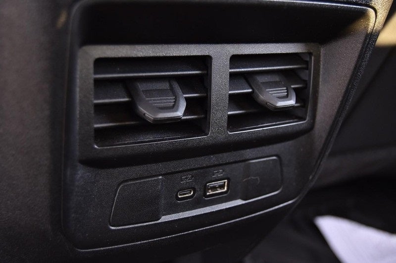 2024 GMC Canyon AT4 4WD Technology & Trailering Packages