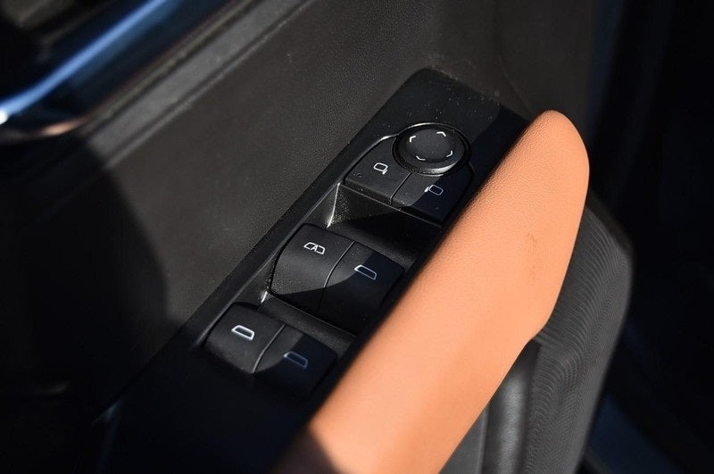 2024 GMC Canyon AT4 4WD Technology & Trailering Packages