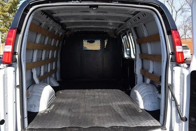 2024 GMC Savana 2500 Cargo Van Convenience & Chrome Appearance Packages