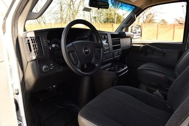 2024 GMC Savana 2500 Cargo Van Convenience & Chrome Appearance Packages