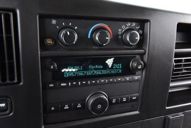 2024 GMC Savana 2500 Cargo Van Convenience & Chrome Appearance Packages