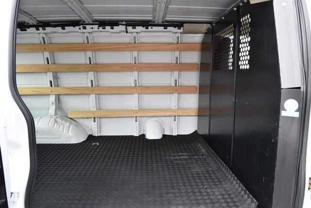 2024 GMC Savana 2500 Cargo Van Convenience & Chrome Appearance Packages