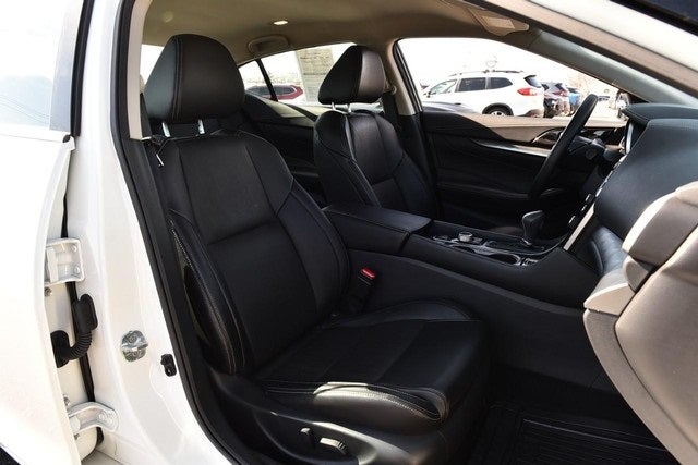 2023 Nissan Maxima SV