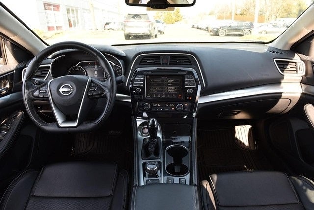 2023 Nissan Maxima SV