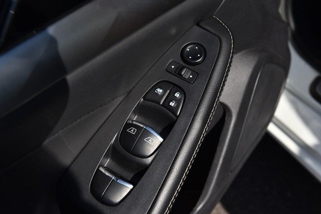 2023 Nissan Maxima SV