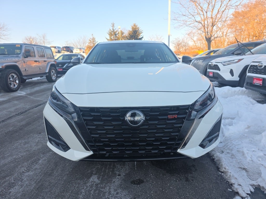 2024 Nissan Altima SR