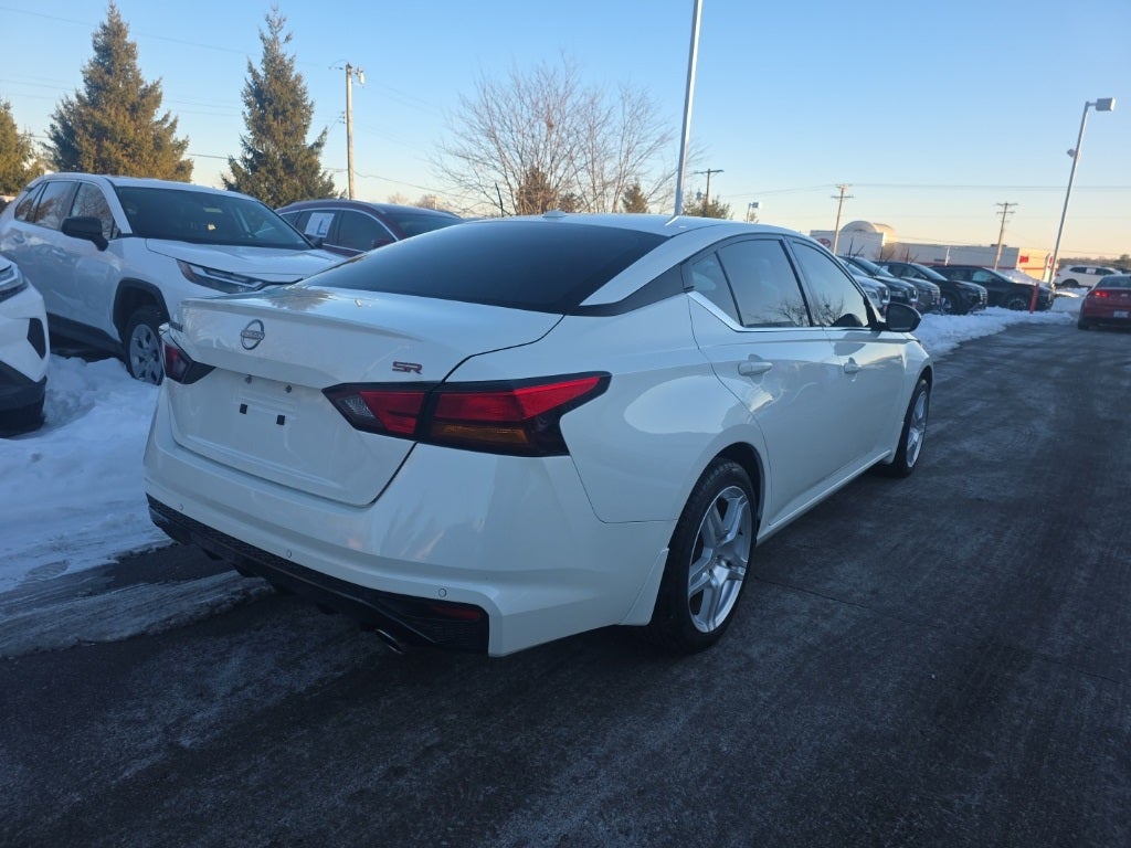 2024 Nissan Altima SR