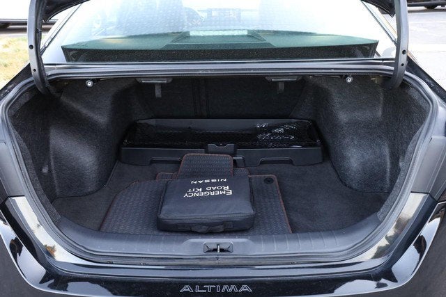 2025 Nissan Altima 2.5 SR Premium