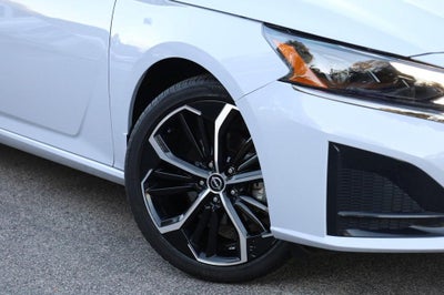 2025 Nissan Altima 2.5 SR Premium