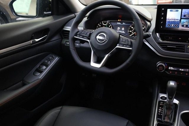 2026 Nissan Altima SR Midnight Edition®