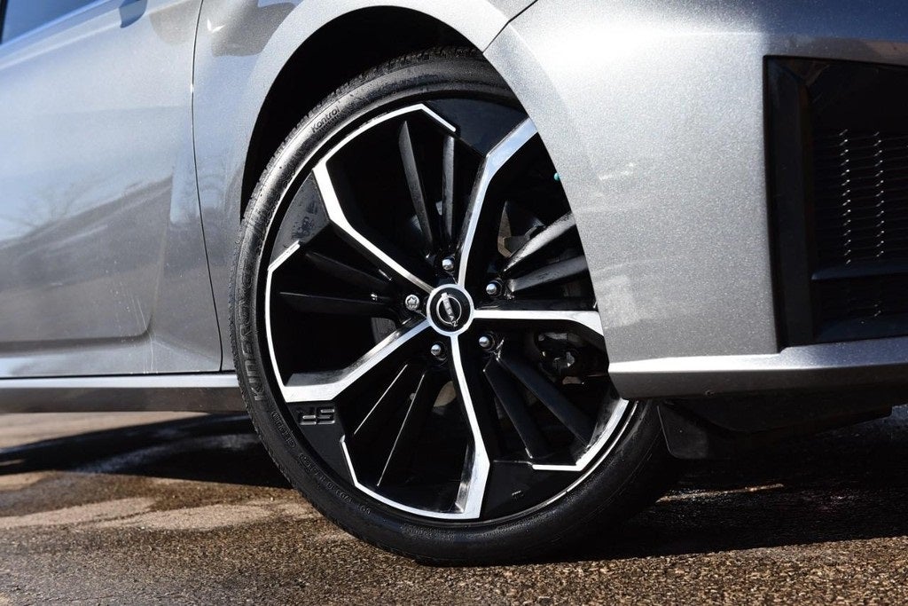 2023 Nissan Altima SR