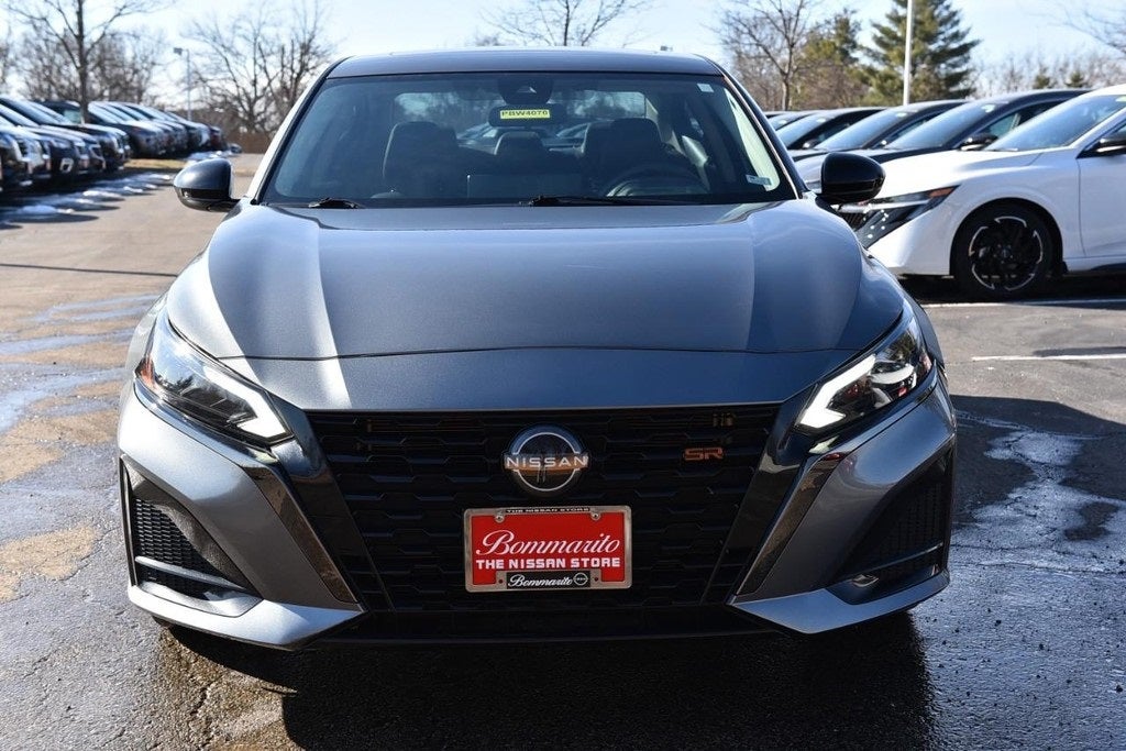 2023 Nissan Altima SR