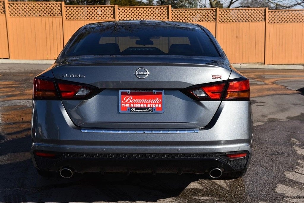 2023 Nissan Altima SR