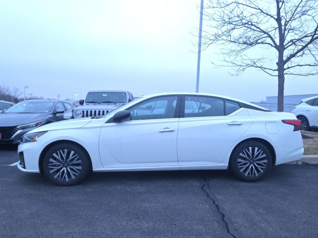 2025 Nissan Altima SV