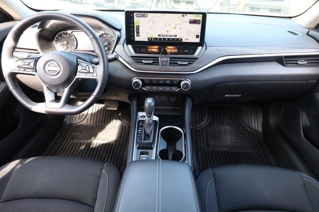 2024 Nissan Altima SV