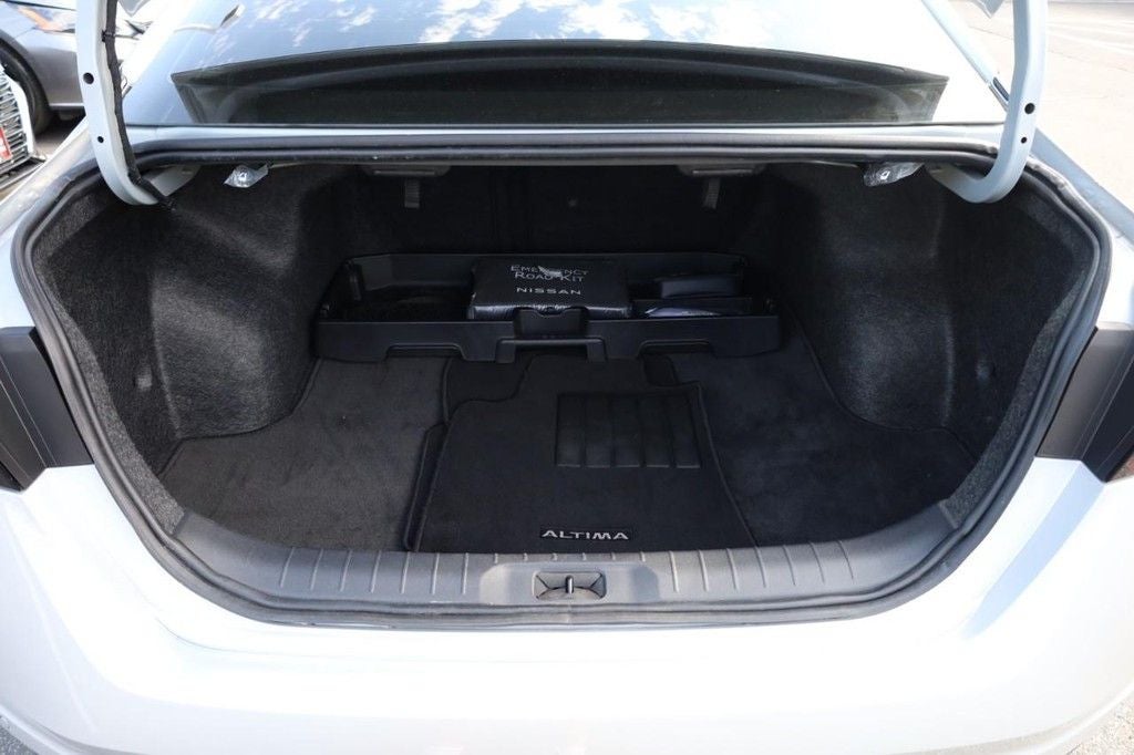 2024 Nissan Altima SV