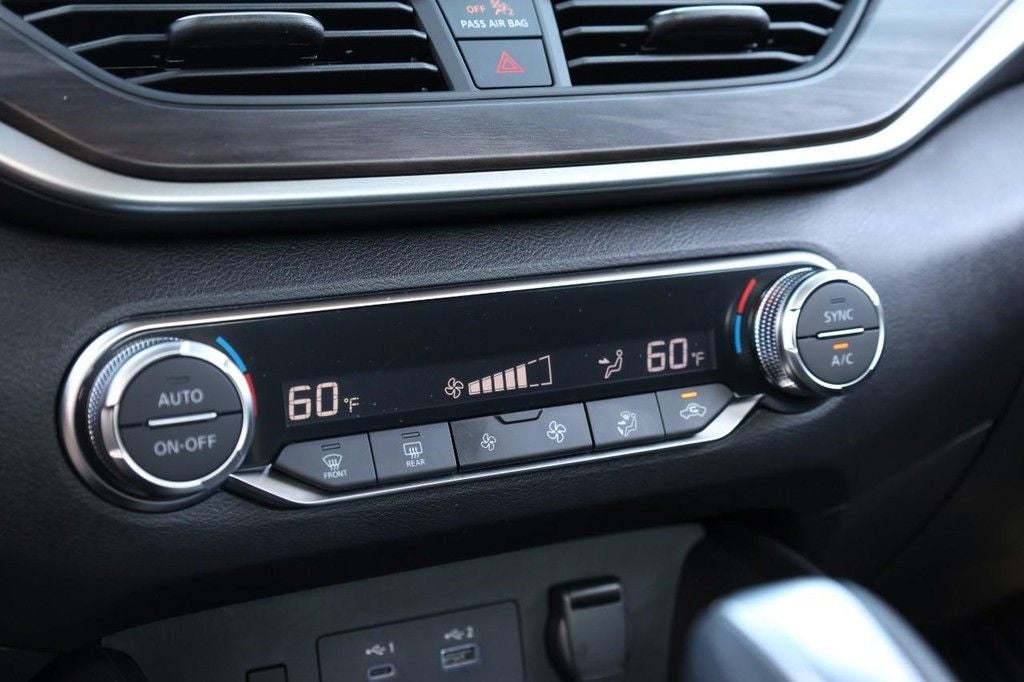 2025 Nissan Altima SV