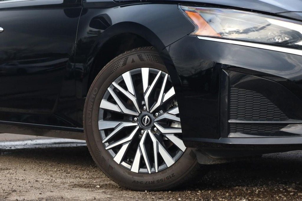 2024 Nissan Altima SV