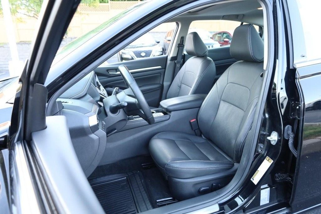 2025 Nissan Altima SL