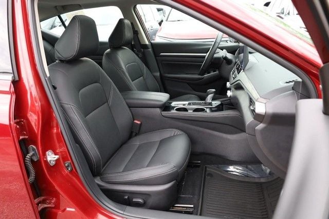 2025 Nissan Altima SL