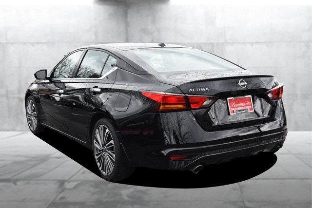 2025 Nissan Altima SL