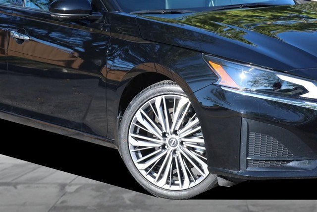 2025 Nissan Altima SL