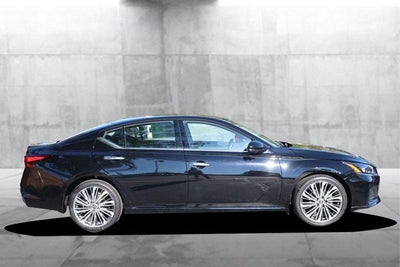 2025 Nissan Altima SL