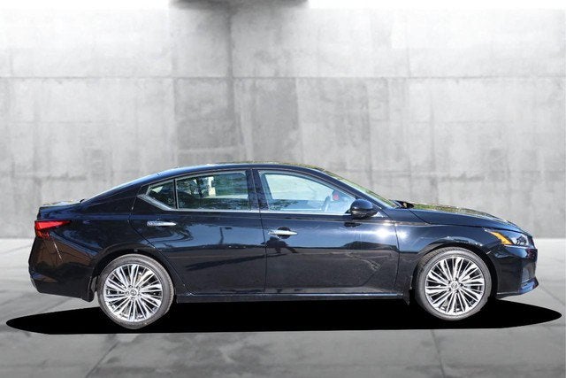 2025 Nissan Altima SL
