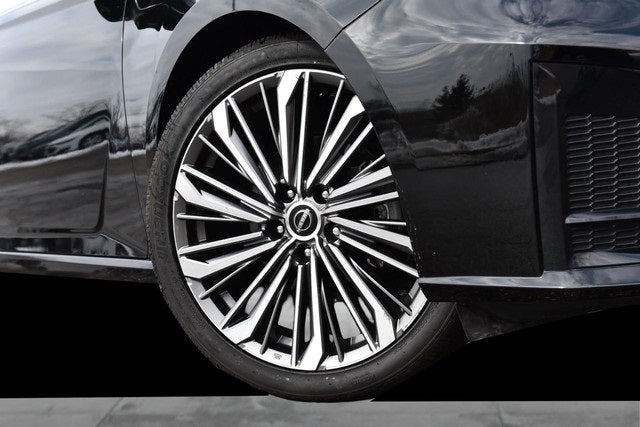 2025 Nissan Altima SL