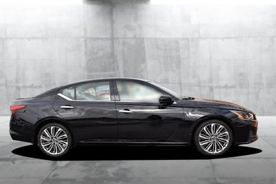 2025 Nissan Altima SL
