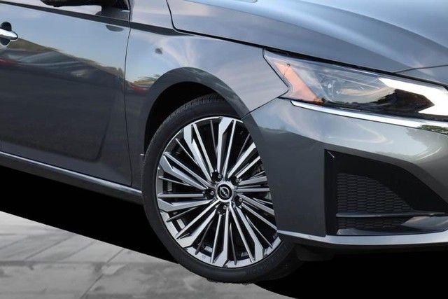 2025 Nissan Altima SL