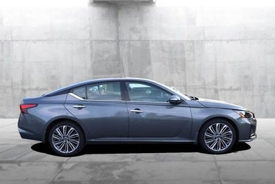 2025 Nissan Altima SL