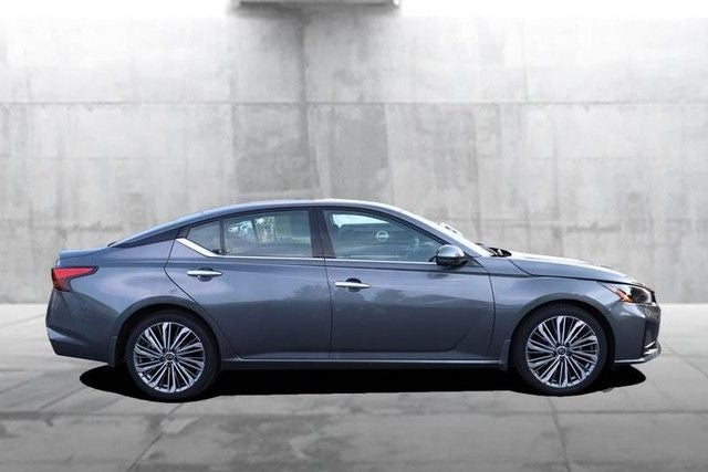 2025 Nissan Altima SL